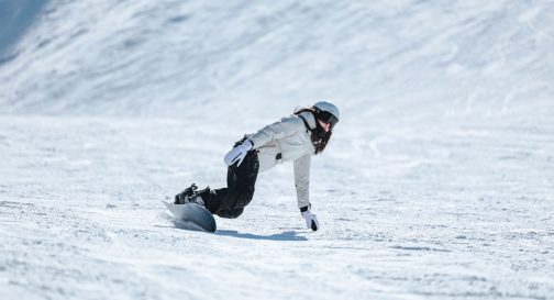 Ledecká dnes poprvé na snowboardu – podívejte se, kdy jede