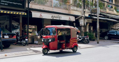 Poslední dvojicí v Asia Express je toto nesmiřitelné duo ze Zrádců