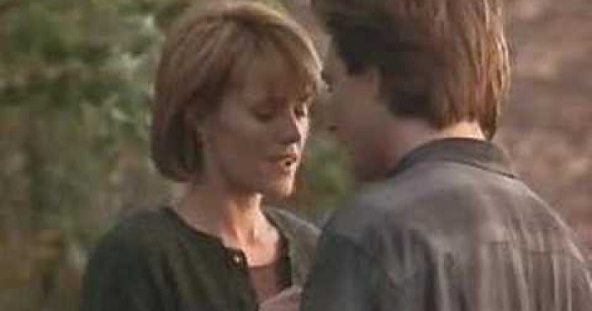 Postel plná růží