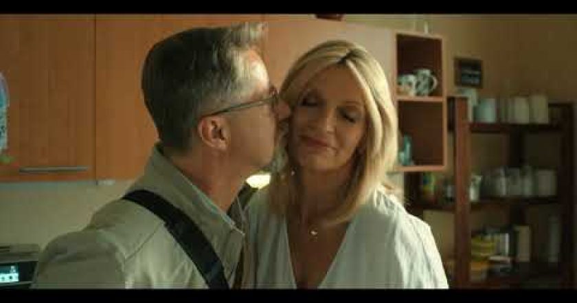 Chlap na střídačku