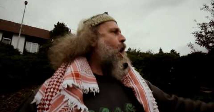 Všichni mají pravdu? Karel Floss a ti druzí