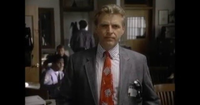 Sledge Hammer, policajt s.r.o.