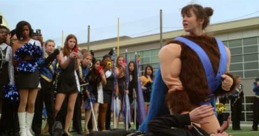 Takmer normálne dievča